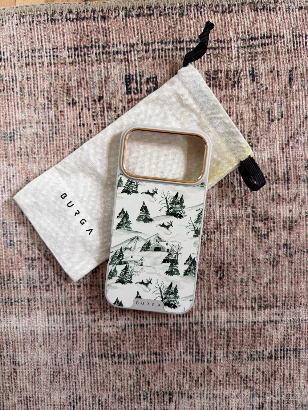 Burga White & Green Winter Deer Scenic Print iPhone 17 Pro Max Elite Phone Case